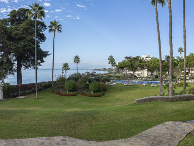 Апартамент на нижнем этаже в продаже в Los Granados Playa, Эстепона