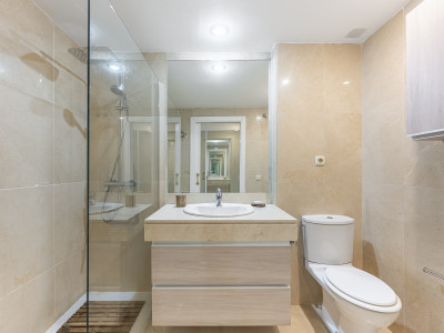 Апартамент на нижнем этаже в продаже в Los Granados Playa, Эстепона