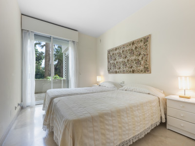 Апартамент на нижнем этаже в продаже в Los Granados Playa, Эстепона