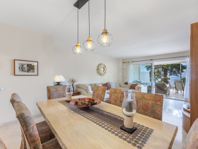 Апартамент на нижнем этаже в продаже в Los Granados Playa, Эстепона