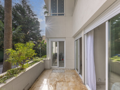 Апартамент на нижнем этаже в продаже в Los Granados Playa, Эстепона