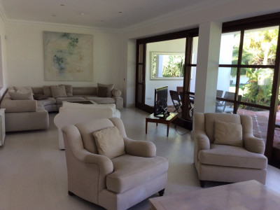 Villa for sale in Guadalmina Baja, San Pedro de Alcantara