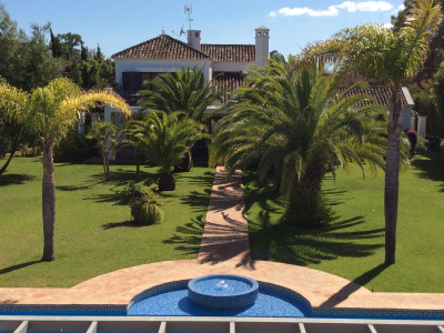 Villa for sale in Guadalmina Baja, San Pedro de Alcantara