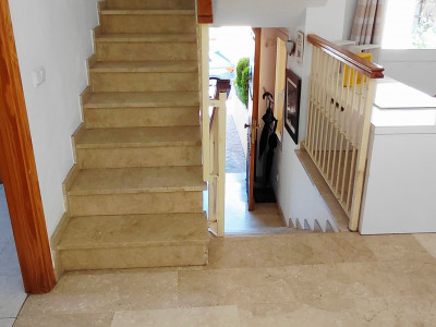 Maison de Ville à vendre à Condes de Iza, Nueva Andalucia