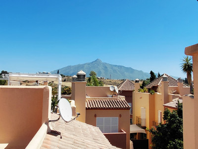 Maison de Ville à vendre à Condes de Iza, Nueva Andalucia
