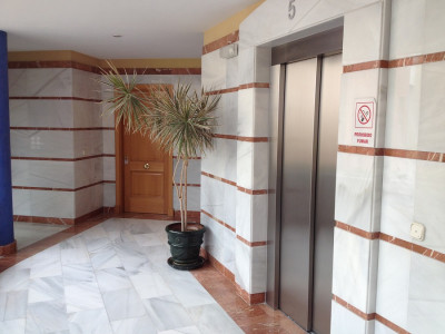 Geschäft zum Verkauf in Tembo Banus, Marbella - Puerto Banus