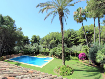 Villa for sale in Altos Reales, Marbella Golden Mile