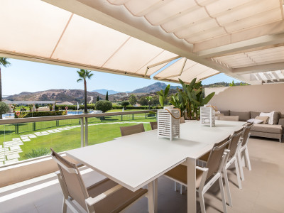 Benahavis, Fantastic modern and large 3 bedroom apartment