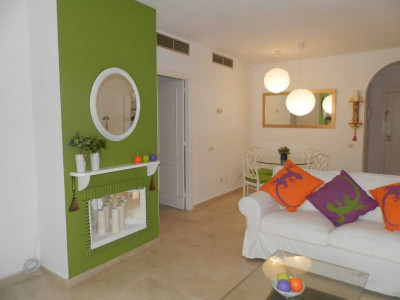 Apartamento Planta Baja en venta en Estepona Golf, Estepona