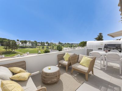 Town House in Azahara II, Marbella