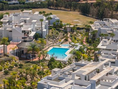 Atico Duplex en Atalaya Hills, Benahavis