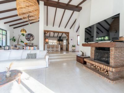 Villa in Atalaya, Estepona