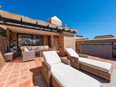 Duplex Penthouse in Atalaya, Estepona