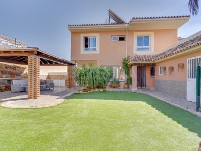 Semi Detached House in Forest Hills, Estepona