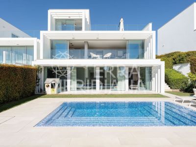 Villa in La Finca, Sotogrande
