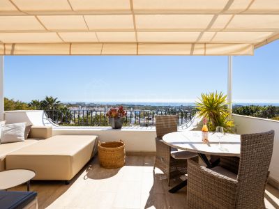 Penthouse in El Paraiso, Estepona