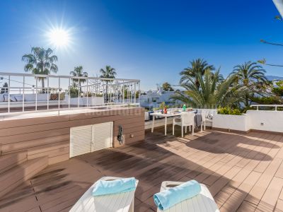 Duplex Penthouse in Marbella Golden Mile, Marbella