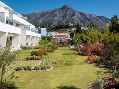 Ground Floor Apartment in Azahar de Marbella, Marbella