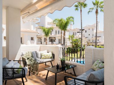 Apartment in Los Naranjos de Marbella, Marbella