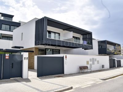 Semi Detached House in Atalaya, Estepona