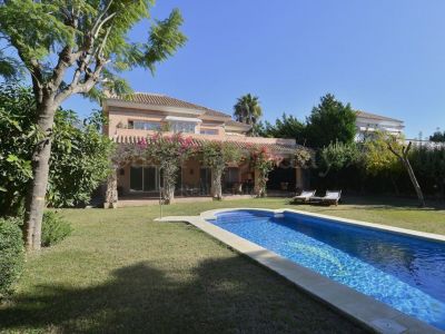 Casa en Los Naranjos, Marbella