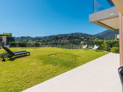 Ground Floor Apartment in Real de La Quinta, Benahavis