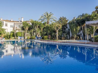 Apartment in Hacienda Beach, Estepona