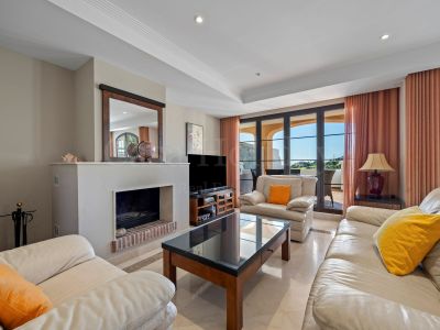 Town House in Los Almendros, Benahavis