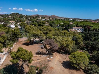 Plot in Hacienda las Chapas, Marbella