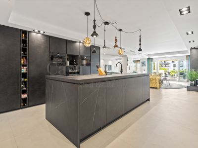 Apartamento en Playas del Duque, Marbella
