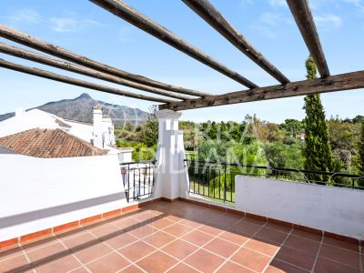 Town House in Los Naranjos de Marbella, Marbella