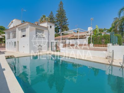 Villa in Nueva Andalucia, Marbella