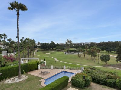 Apartamento en Los Naranjos, Marbella
