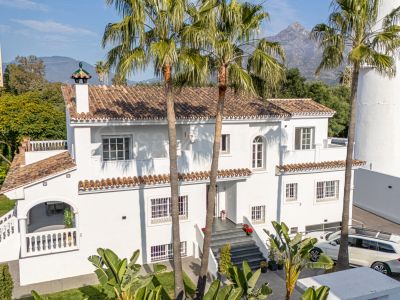 Villa en Atalaya de Rio Verde, Marbella