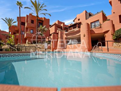 Apartment in Jardines de Don Carlos, Marbella