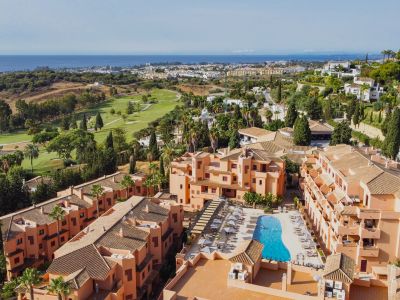 Ground Floor Apartment in Altos del Paraiso, Benahavis