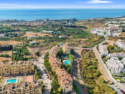 Duplex in Estepona East, Estepona