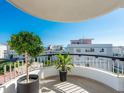 Penthouse in Playa de la Fontanilla, Marbella