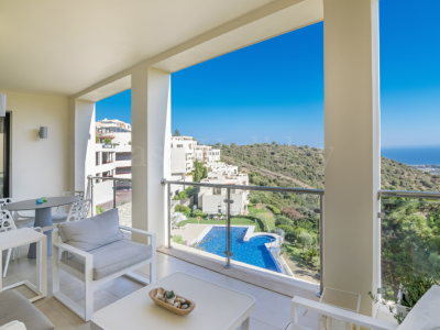 Apartment in Los Altos de los Monteros, Marbella