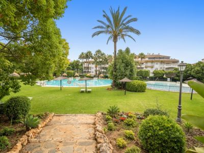 Apartamento Planta Baja en La Dama de Noche, Marbella