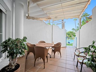 Apartamento Planta Baja en Marbella Real, Marbella