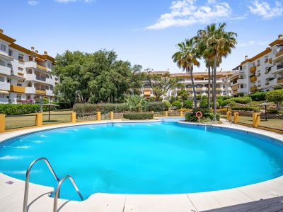 Duplex Penthouse in Los Pinos de Nagüeles, Marbella