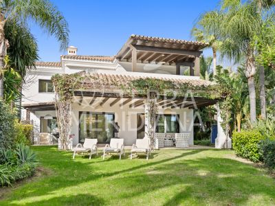 Villa in Lomas de Magna Marbella, Marbella