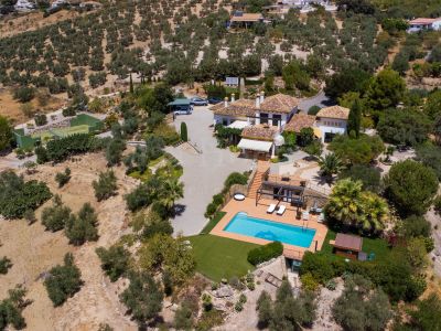 Villa en Villanueva de la Concepción