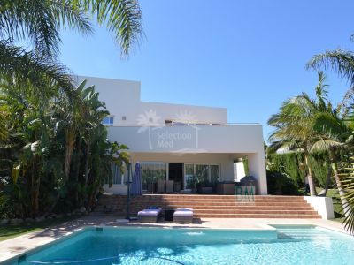 Villa in Alcaidesa Alta, Alcaidesa