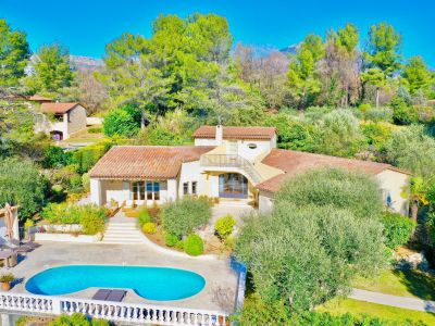 Casa en Le Rouret