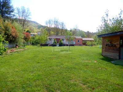 Casa en Campagne-sur-Aude
