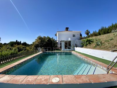 Country House in El Padron, Estepona