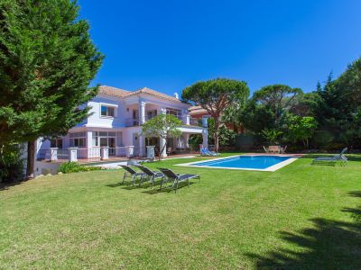 Villa in Marbella East, Marbella
