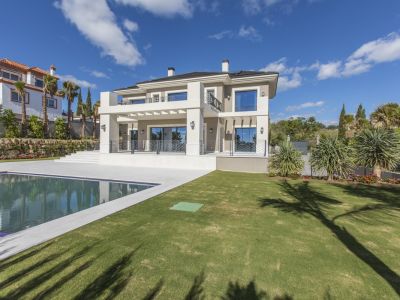 Villa in Los Flamingos, Benahavis